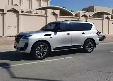 استفاده شده Nissan Patrol برای فروش که در دوحه #5517 - 1  image 